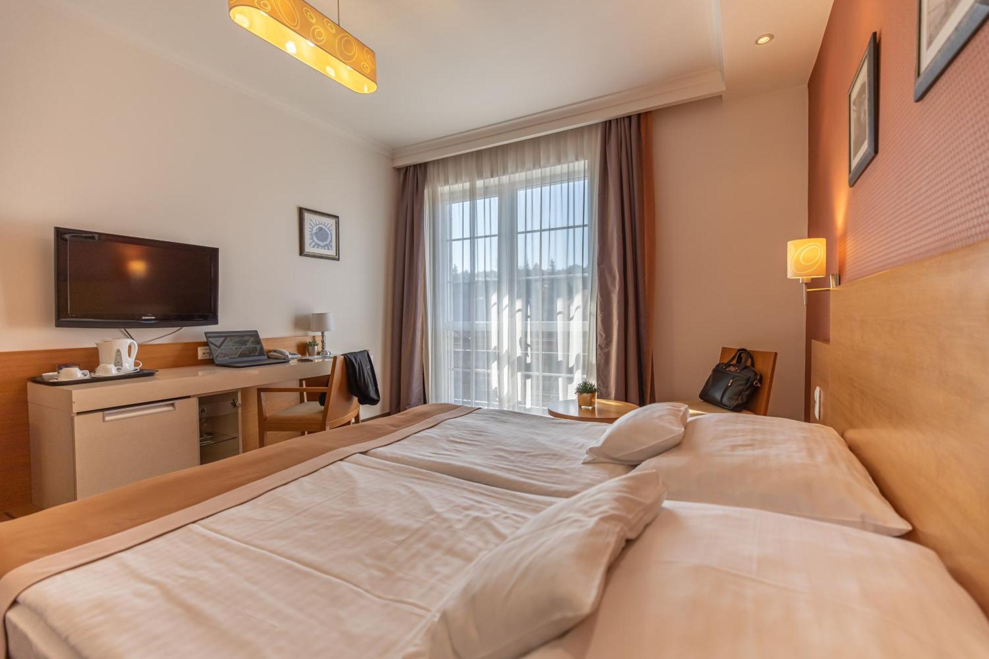City Hotel Miszkolc Zewnętrze zdjęcie