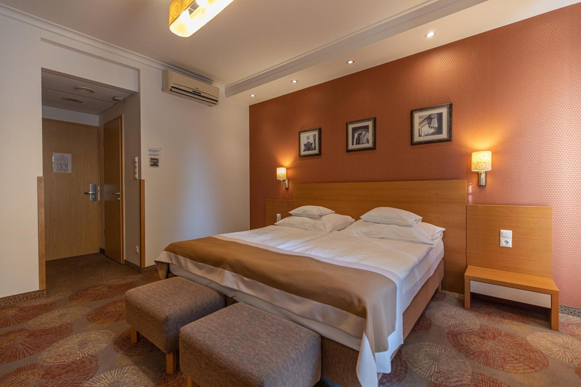 City Hotel Miszkolc Zewnętrze zdjęcie