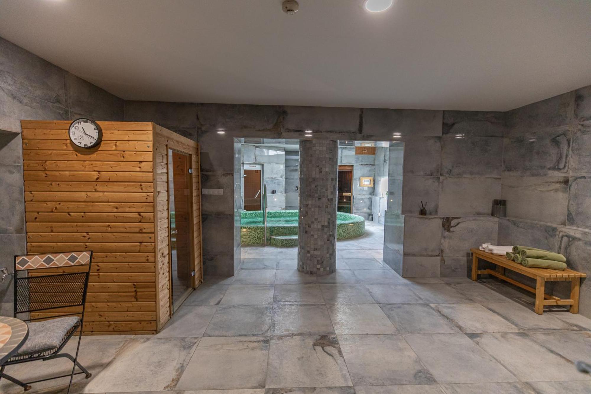 City Hotel Miszkolc Zewnętrze zdjęcie