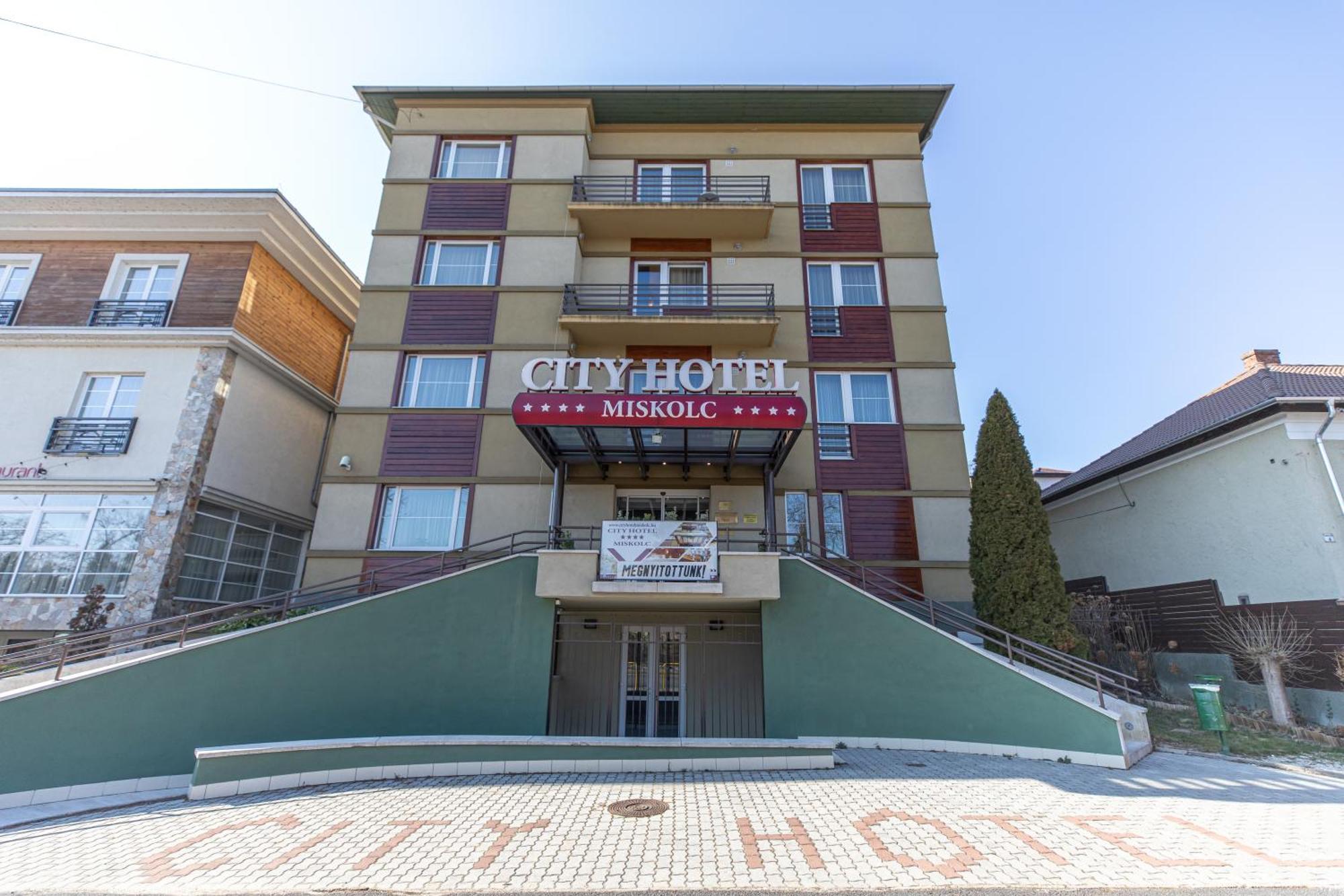 City Hotel Miszkolc Zewnętrze zdjęcie