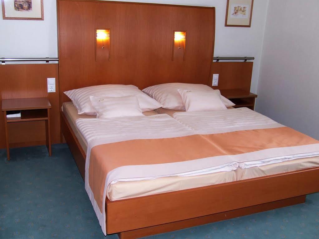 City Hotel Miszkolc Zewnętrze zdjęcie